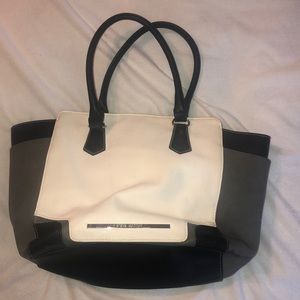 STEVE MADDEN hand bag